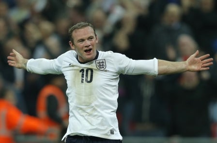 Wayne Rooney condemns 'disgusting English press' after pics published of young sons playing golf